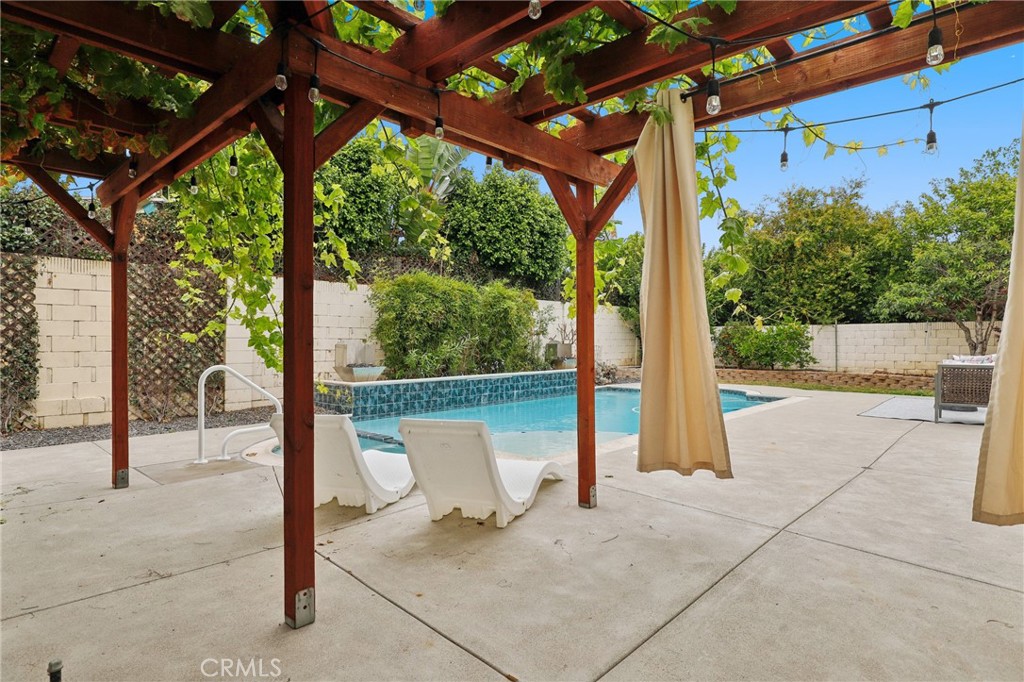 Property photo 44