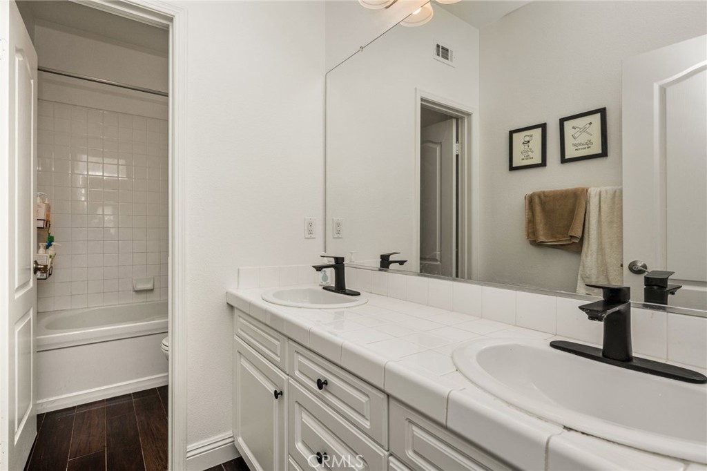 Property photo 50