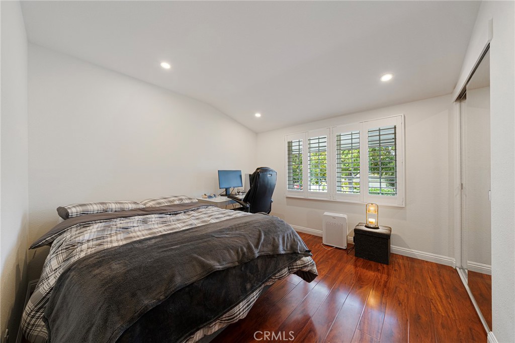 Property photo 37