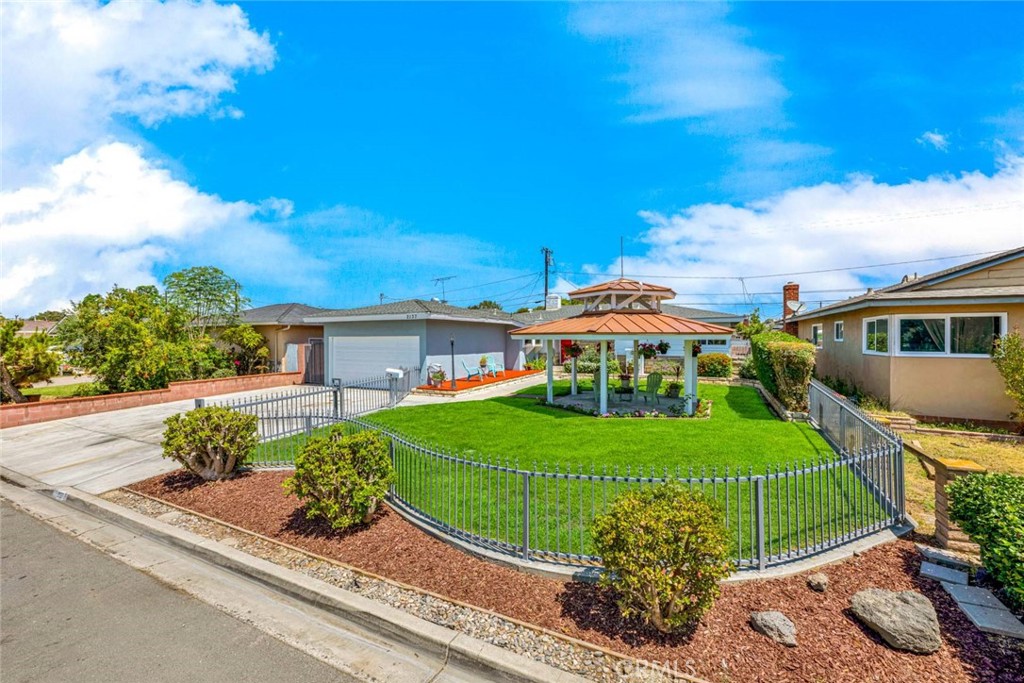 Property photo 43