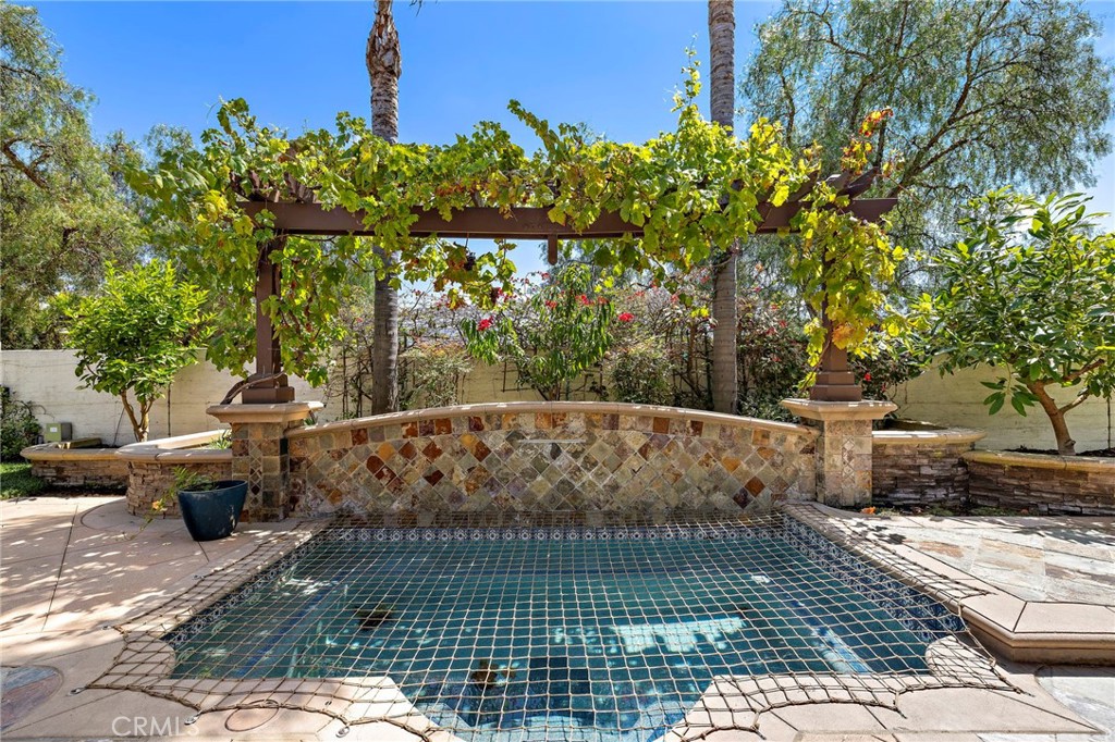 Property photo 44