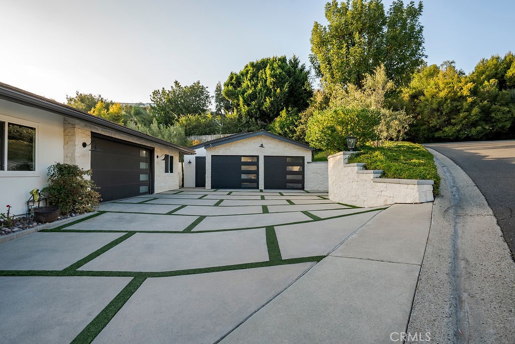 Property photo 35