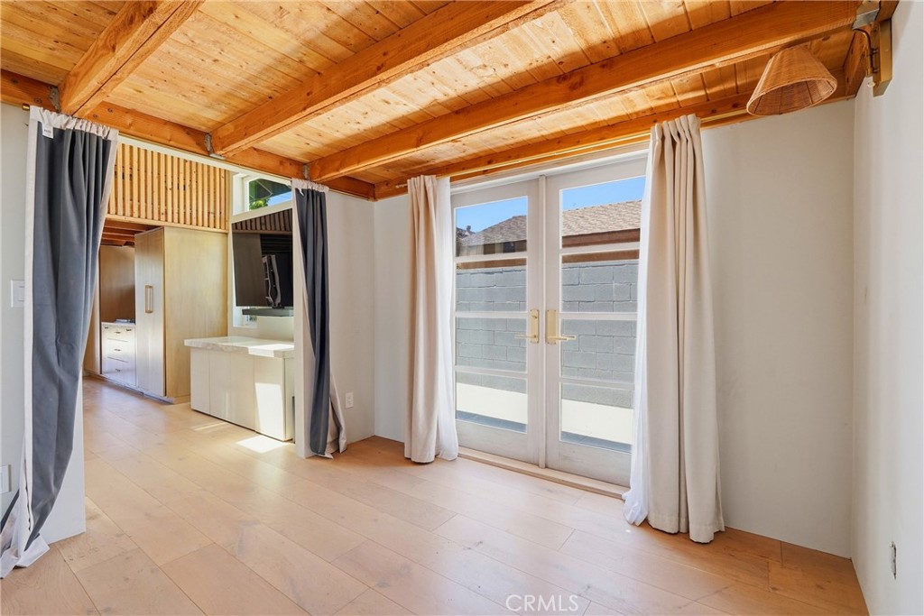 Property photo 44