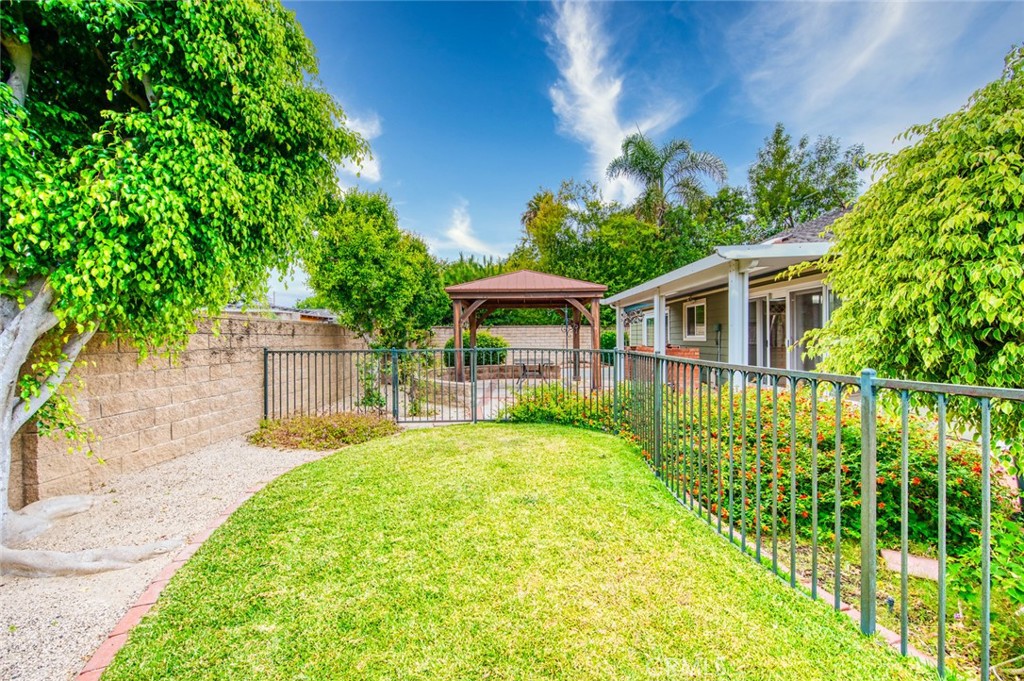 Property photo 28