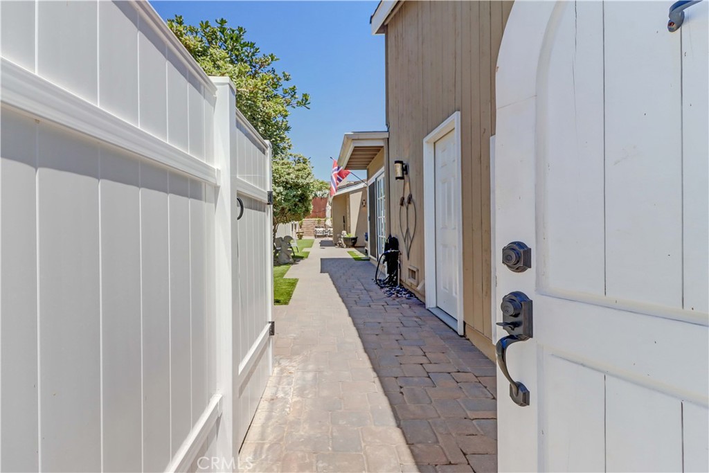 Property photo 44