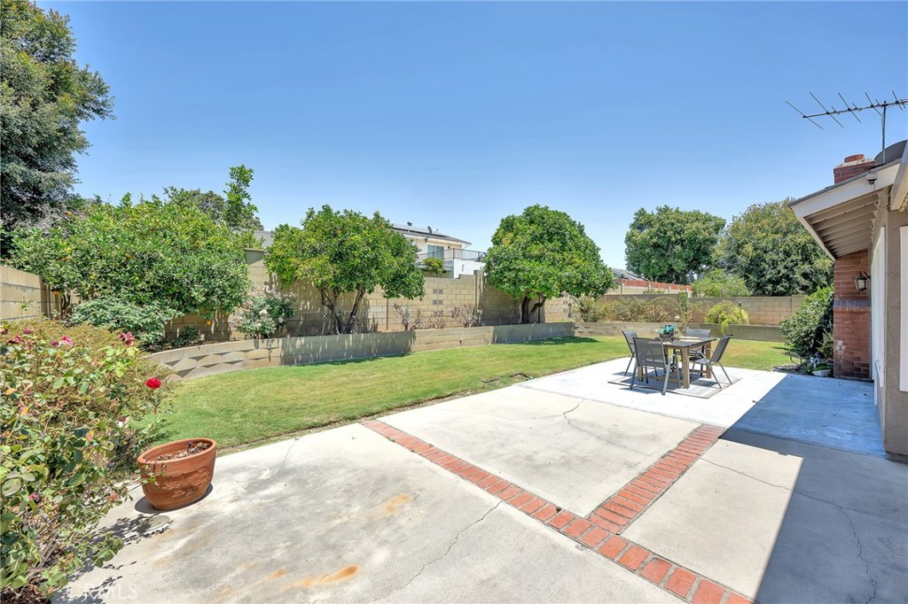 Property photo 33