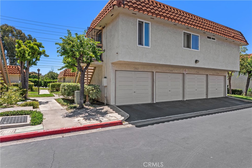 Property photo 33