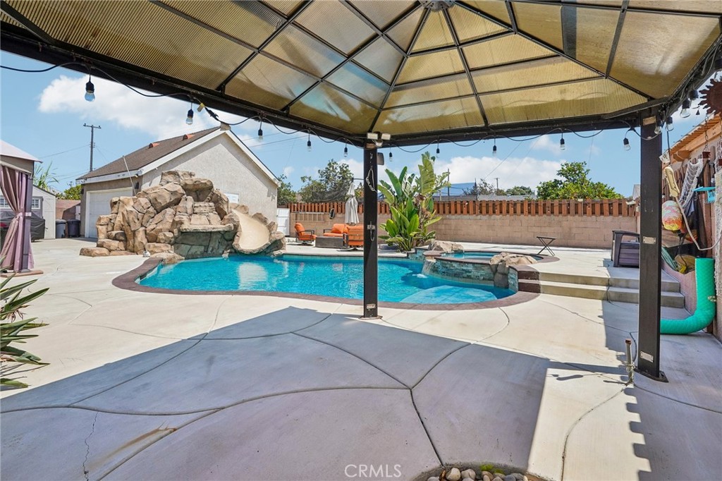 Property photo 30