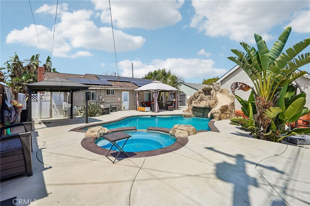 Property photo 32