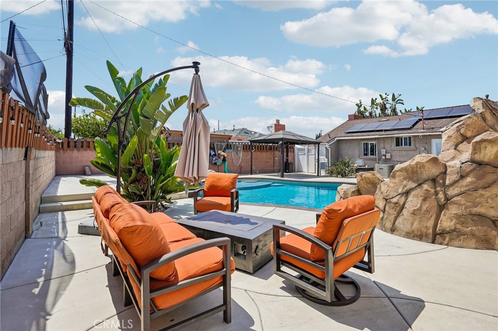 Property photo 35