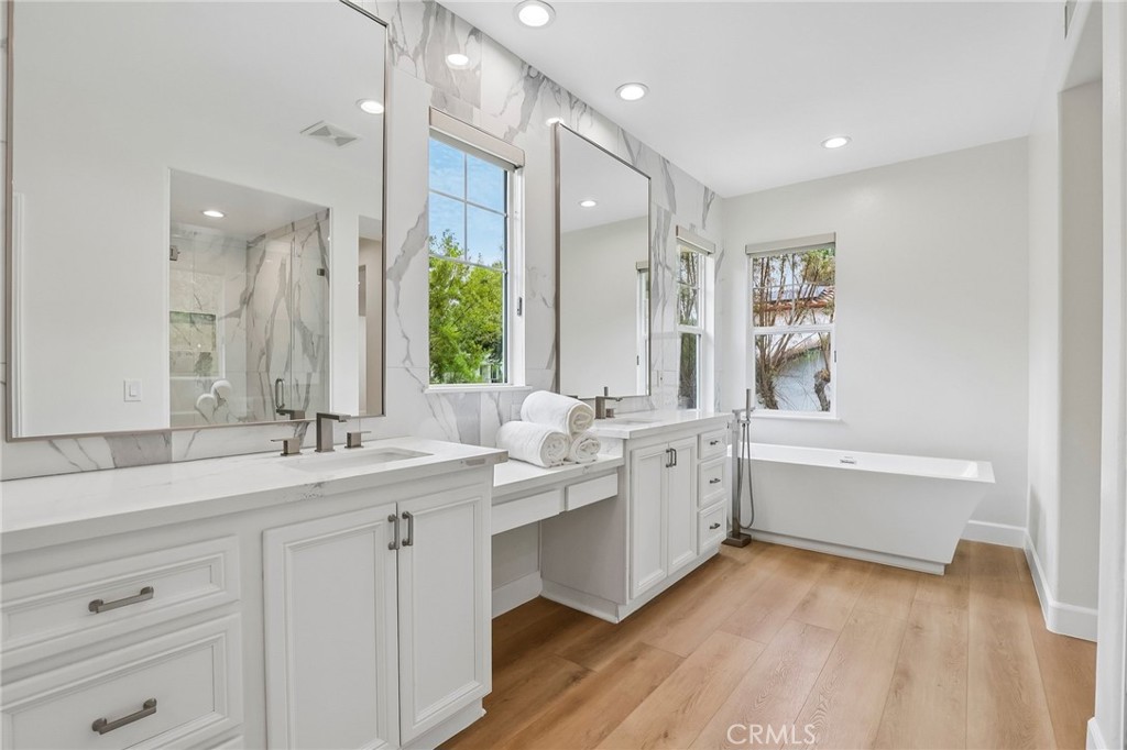 Property photo 50