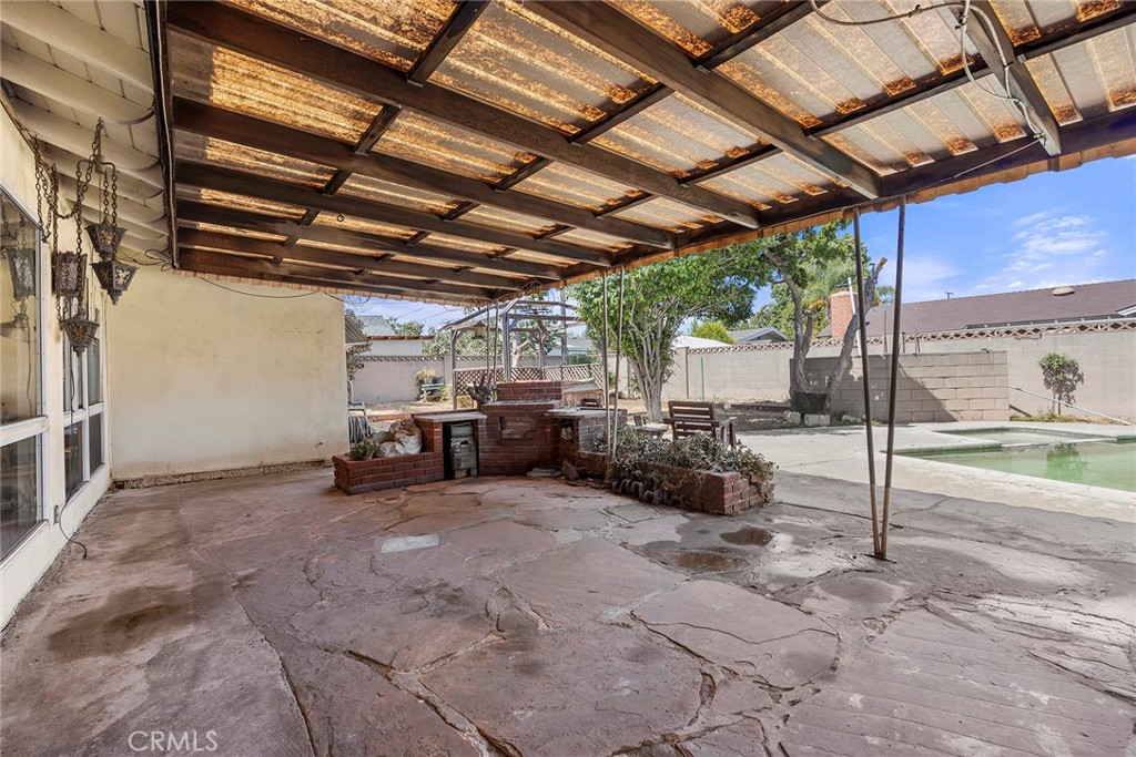 Property photo 28