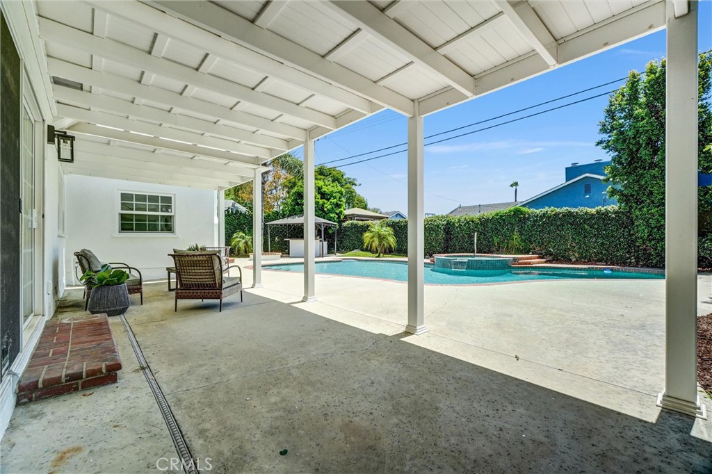 Property photo 33