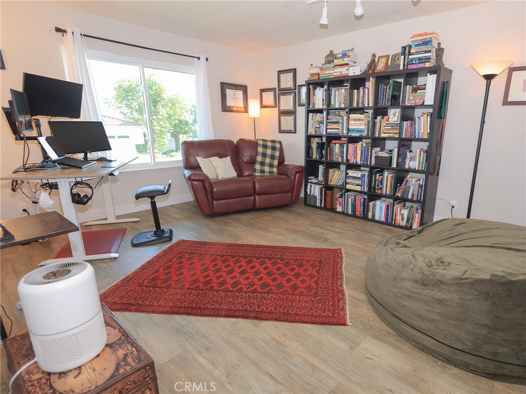 Property photo 28