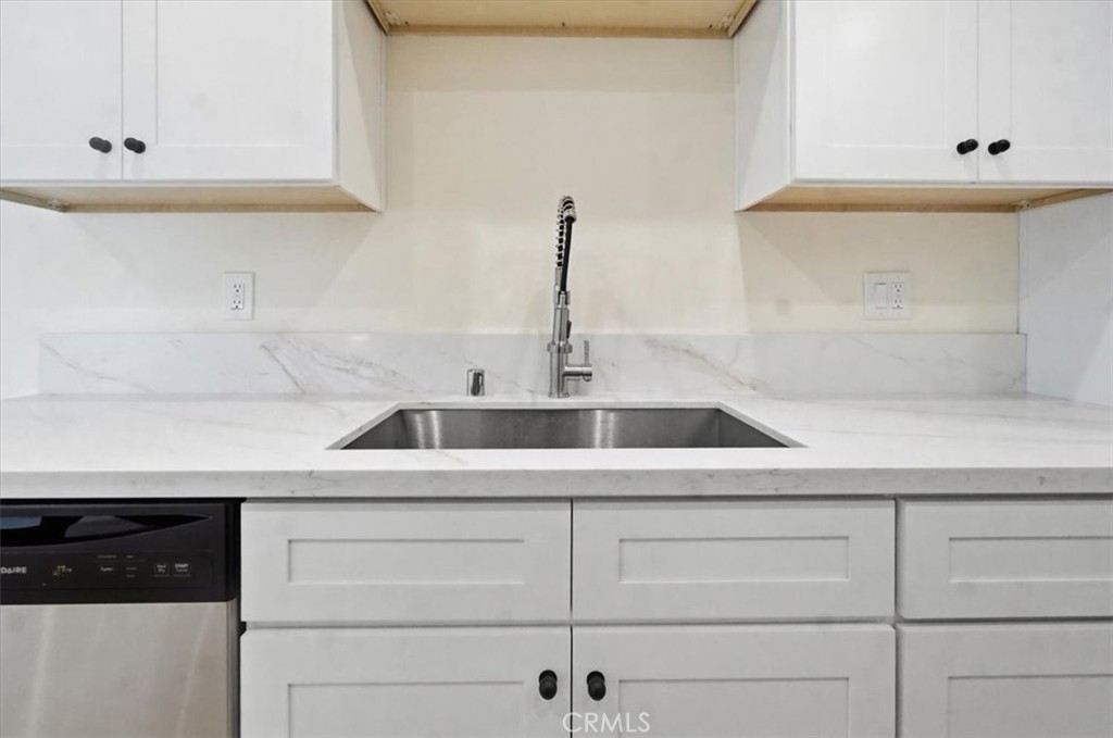 Property photo 50