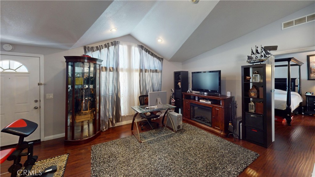 Property photo 32