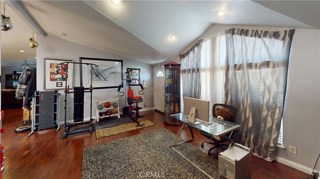 Property photo 33