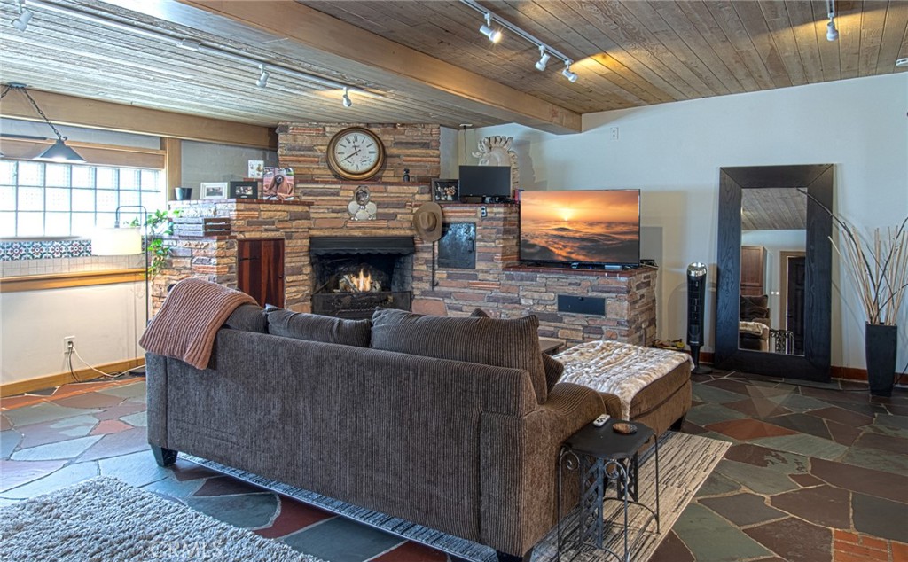 Property photo 43