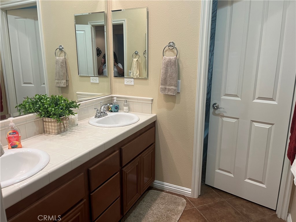 Property photo 33