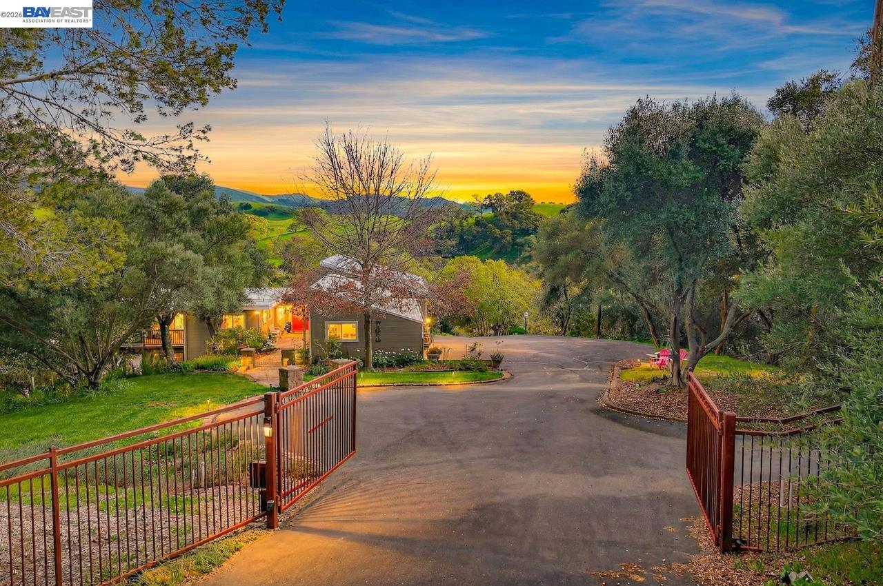 Property photo 31