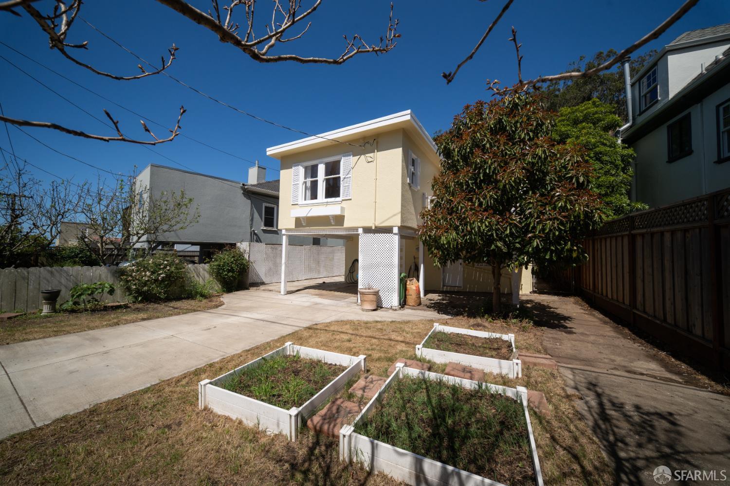 Property photo 38