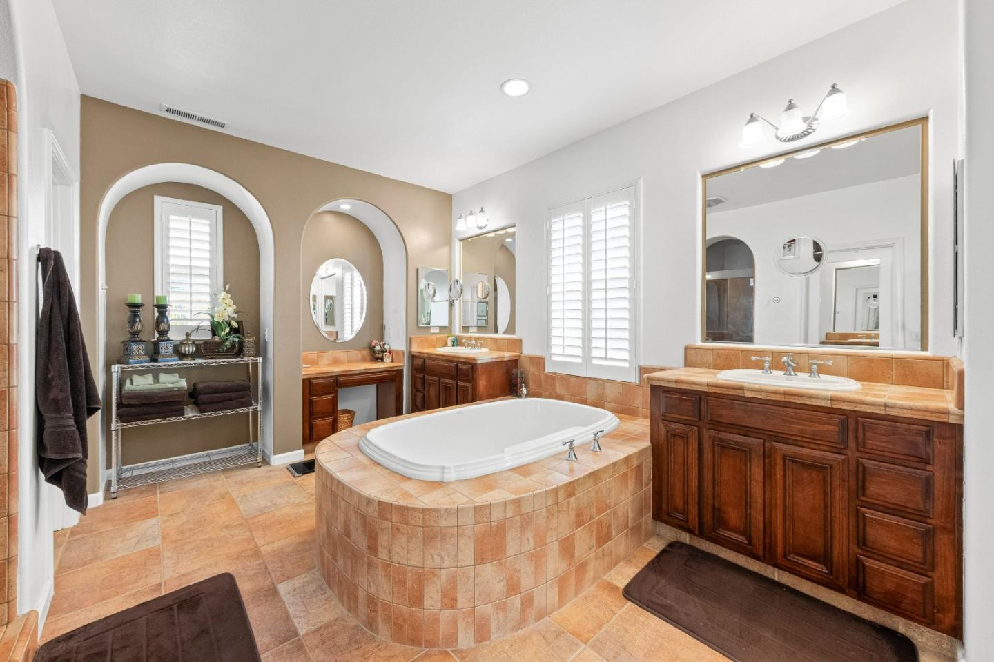 Property photo 46