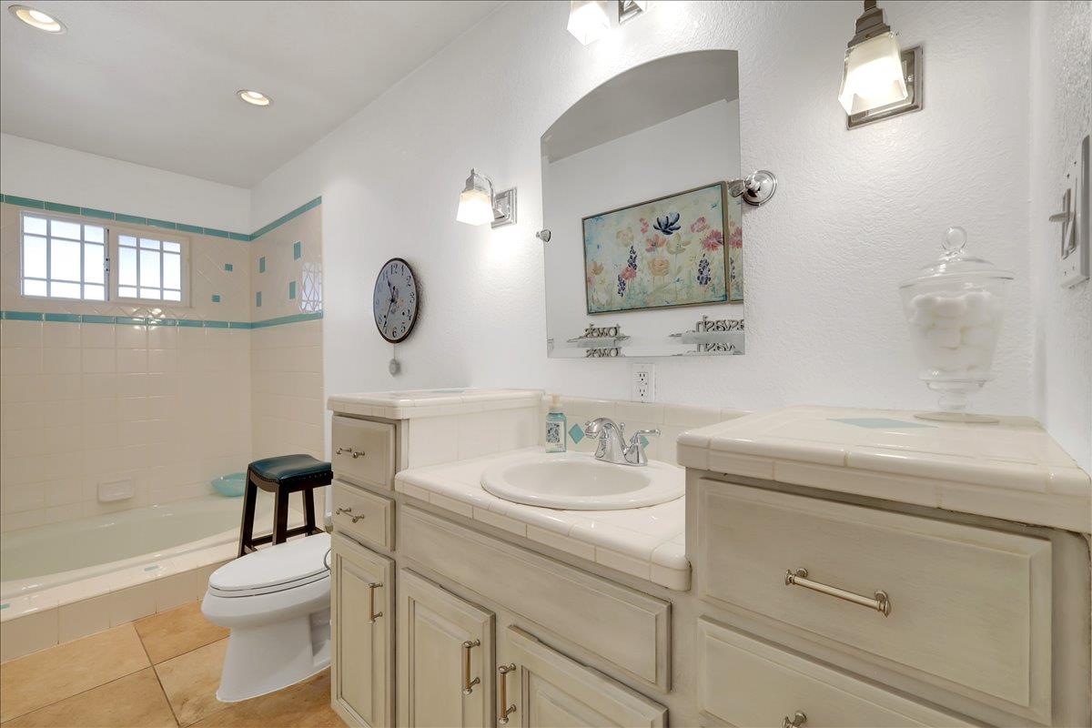 Property photo 30