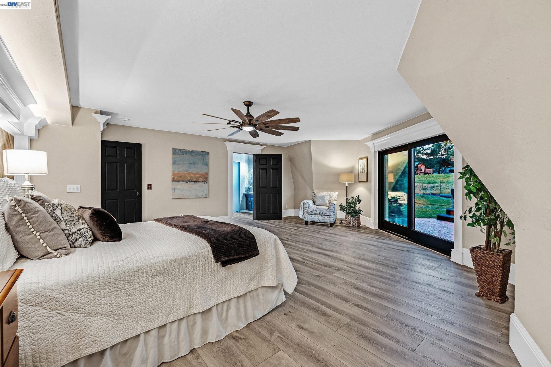 Property photo 32