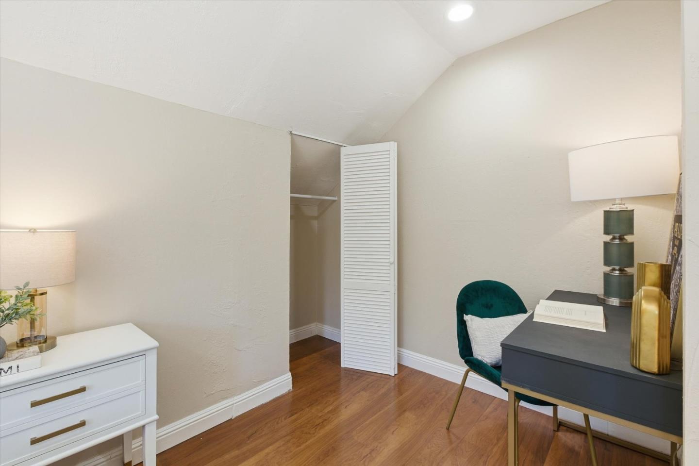 Property photo 36