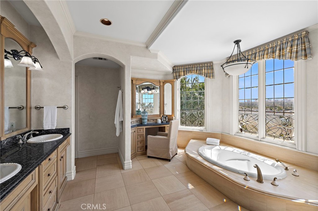 Property photo 38