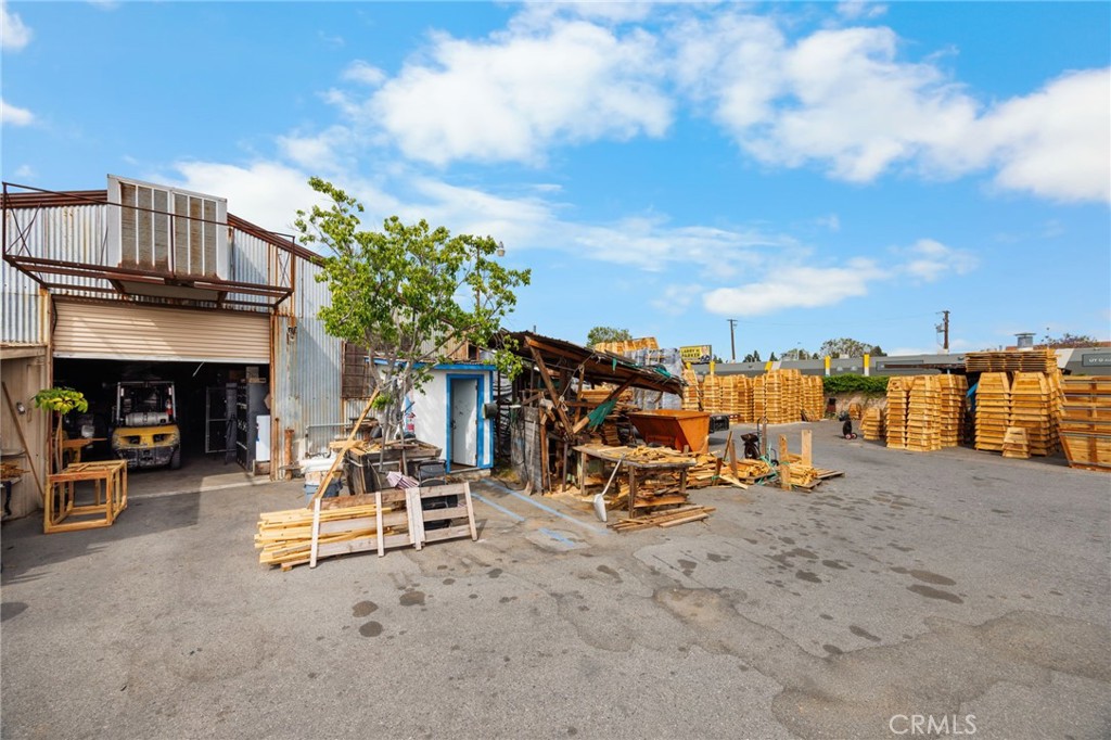 Property photo 32