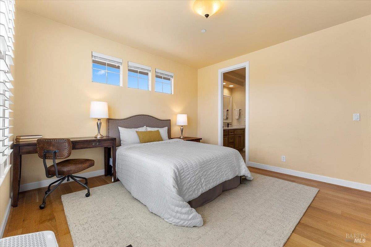 Property photo 33