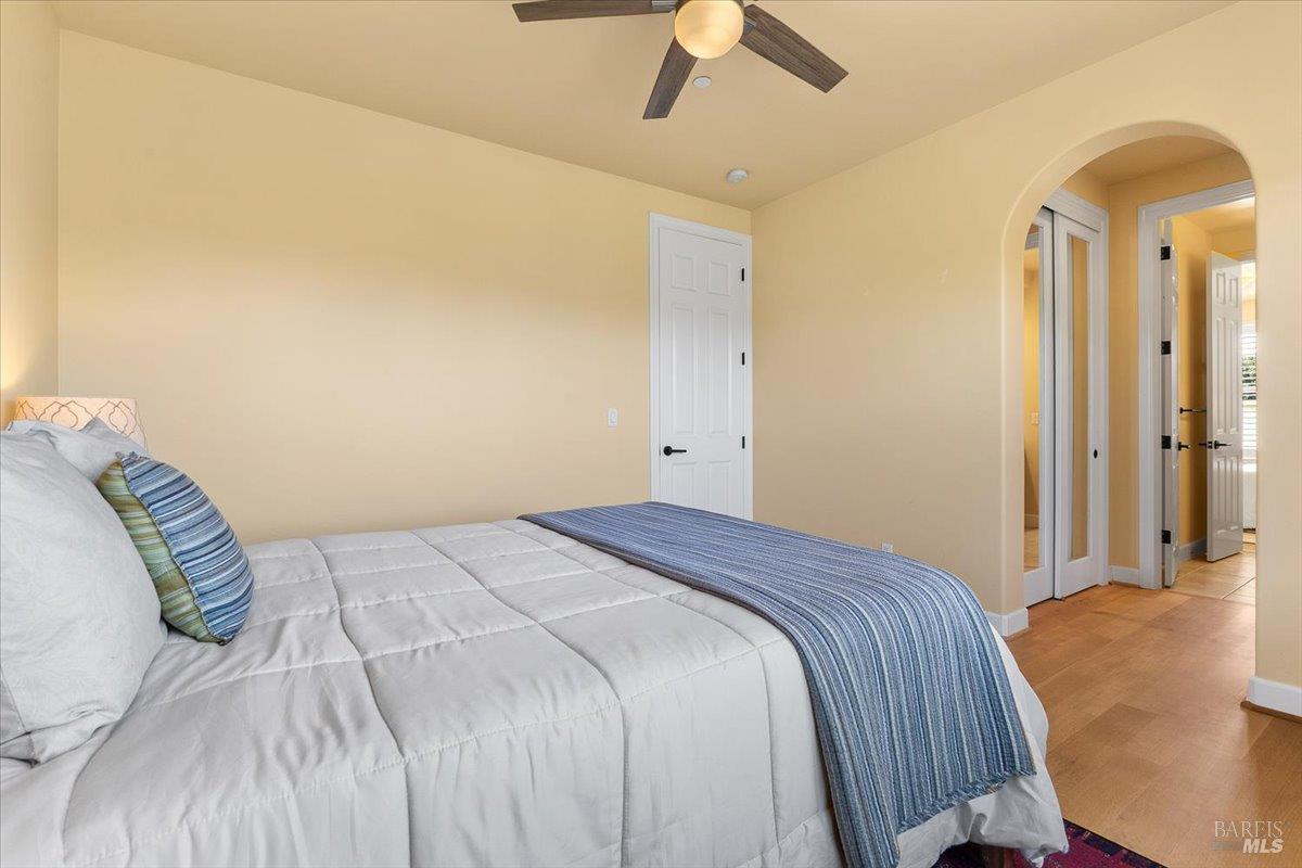 Property photo 37