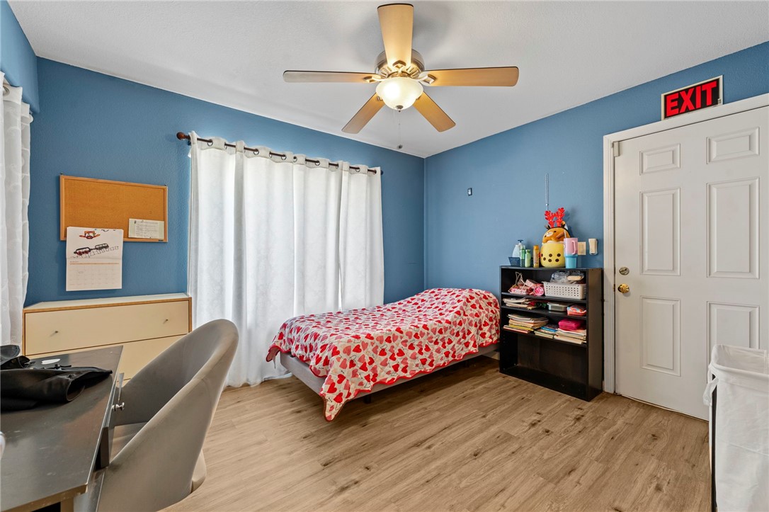 Property photo 28
