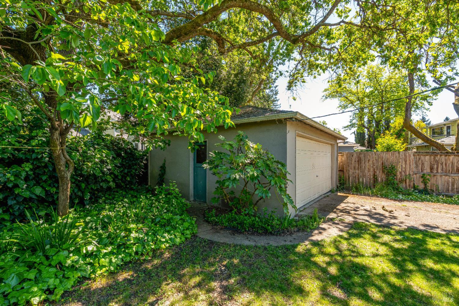 Property photo 34