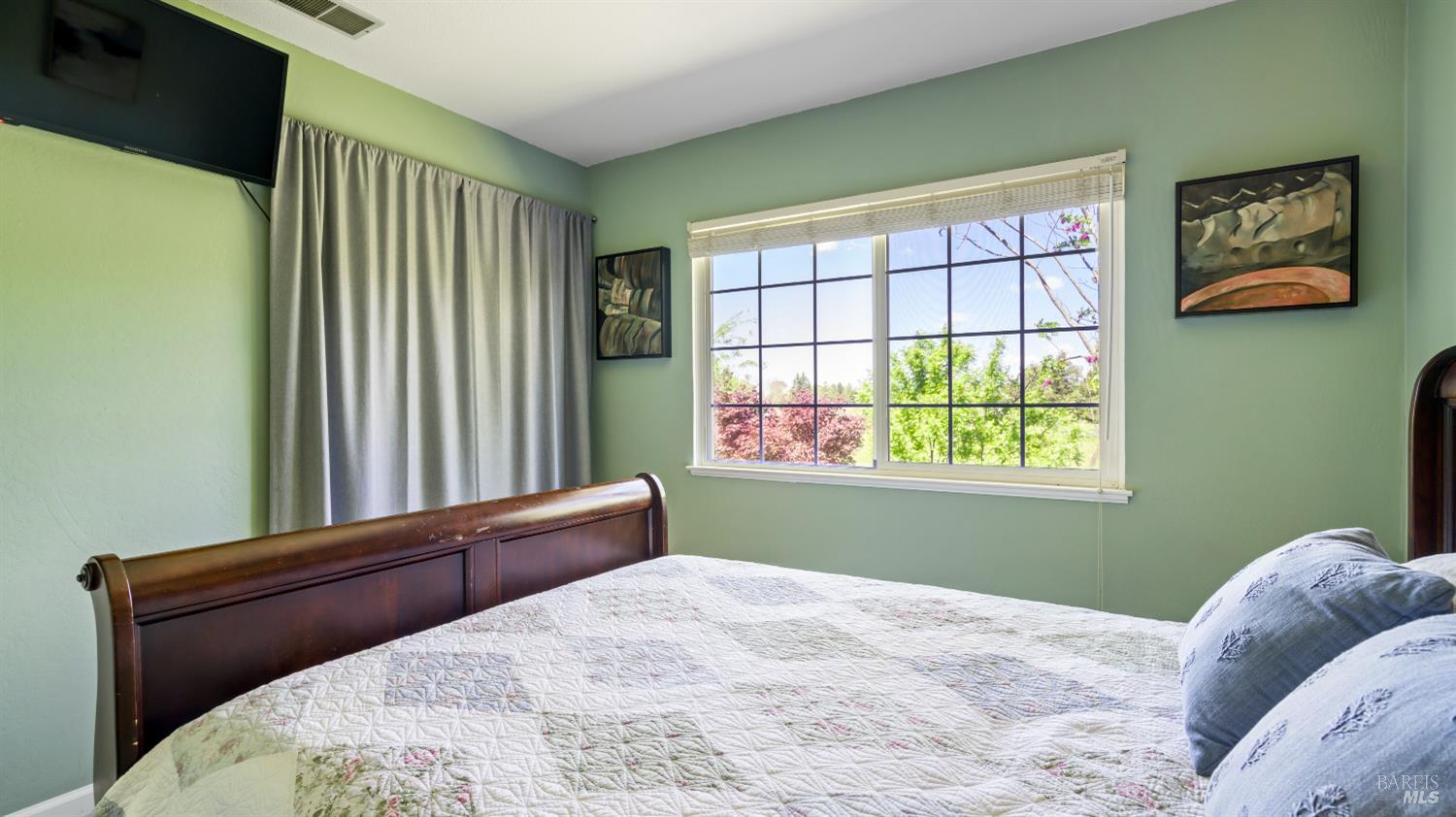 Property photo 33