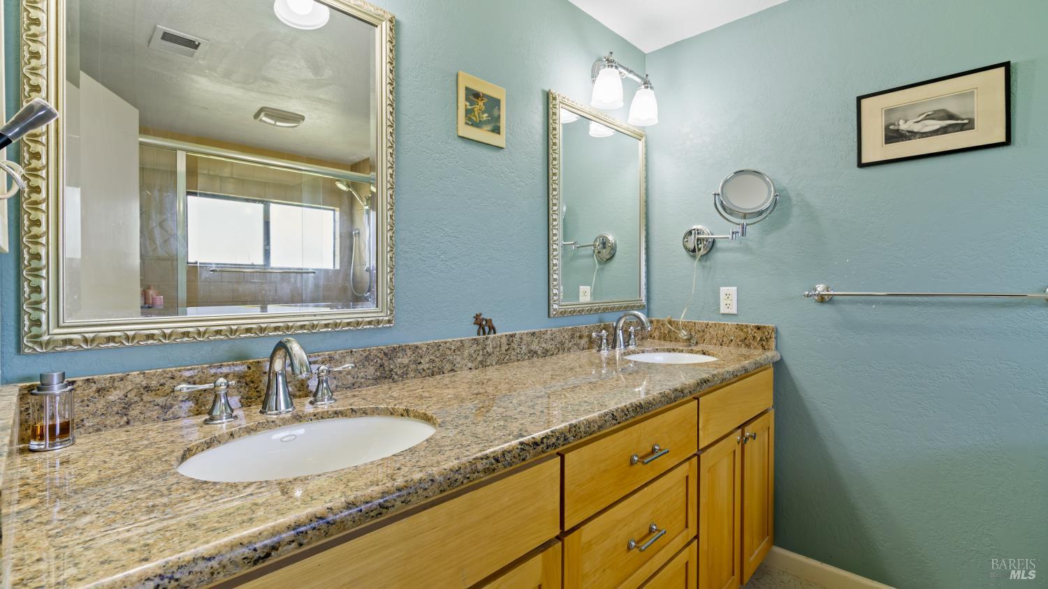 Property photo 43