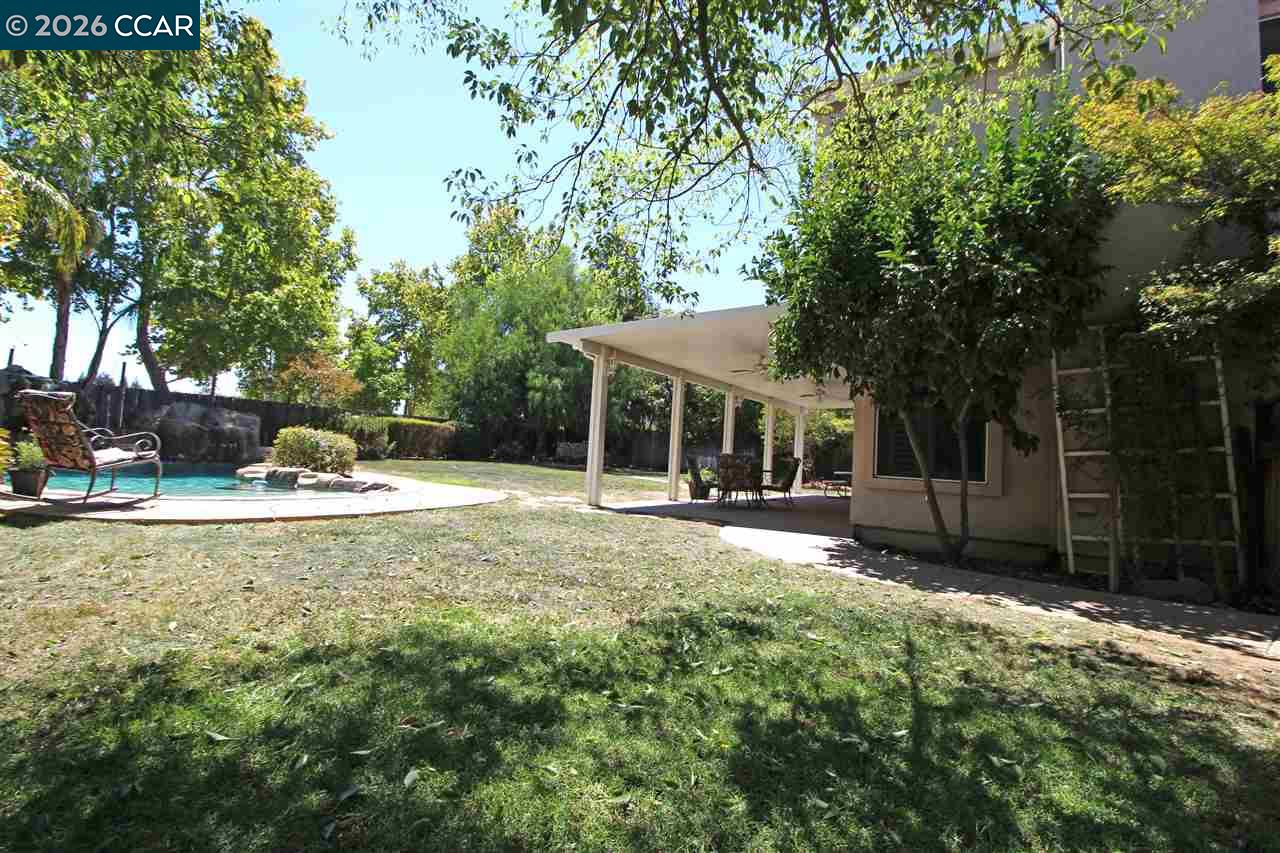 Property photo 33