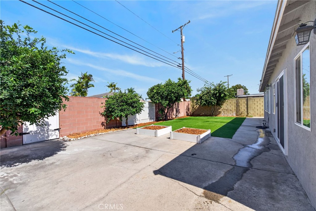 Property photo 35