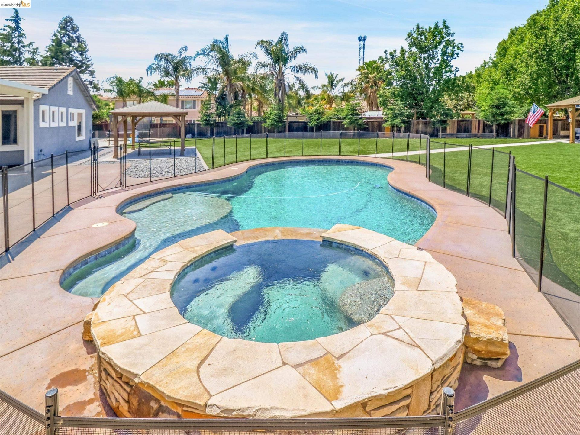 Property photo 46