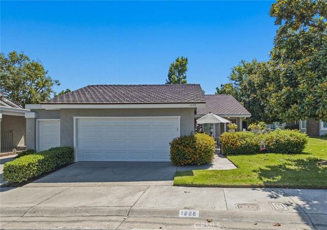 Property photo 35