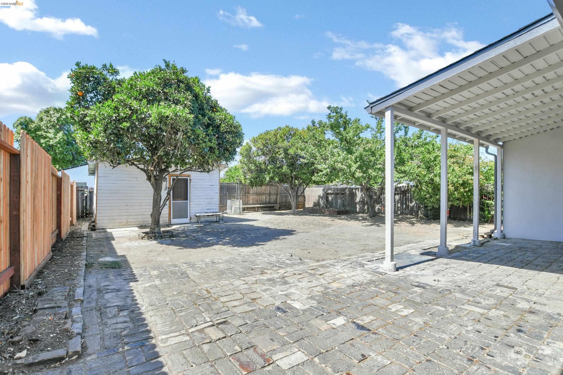Property photo 33