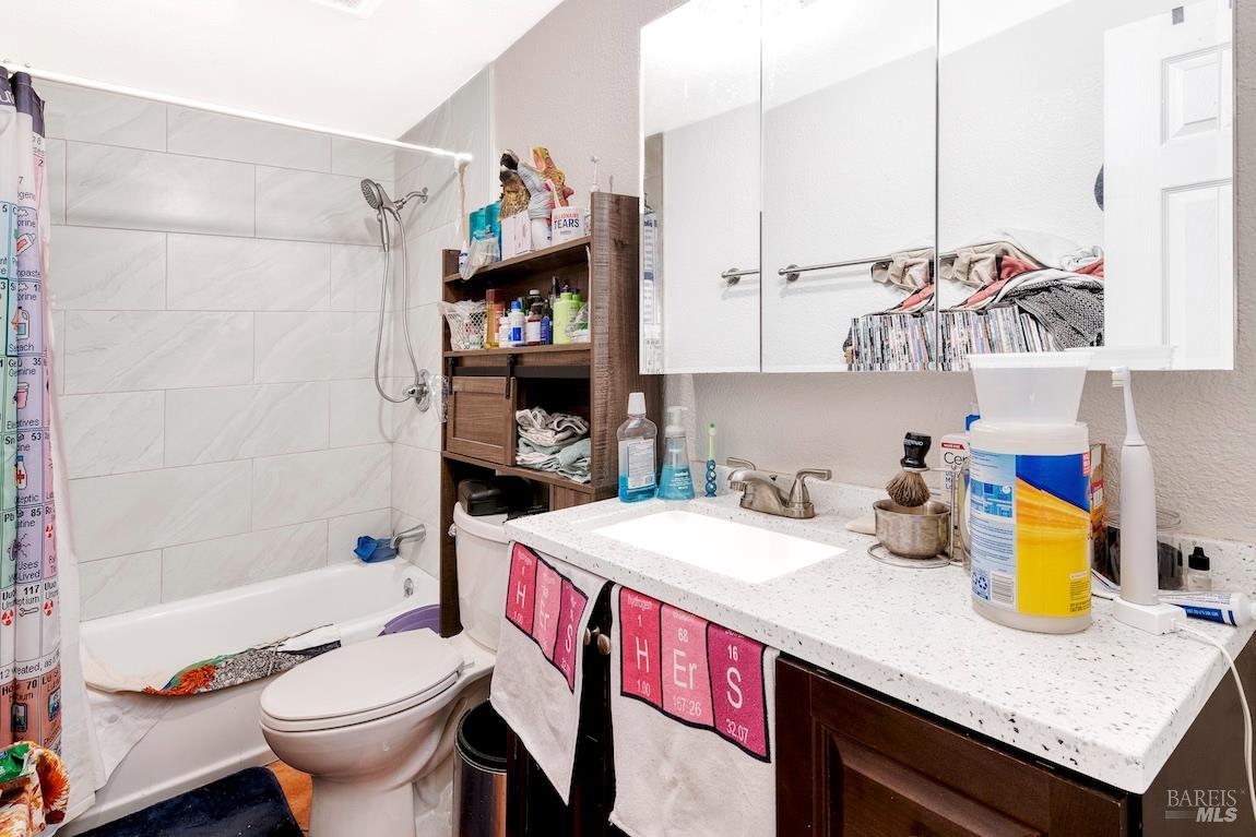 Property photo 42