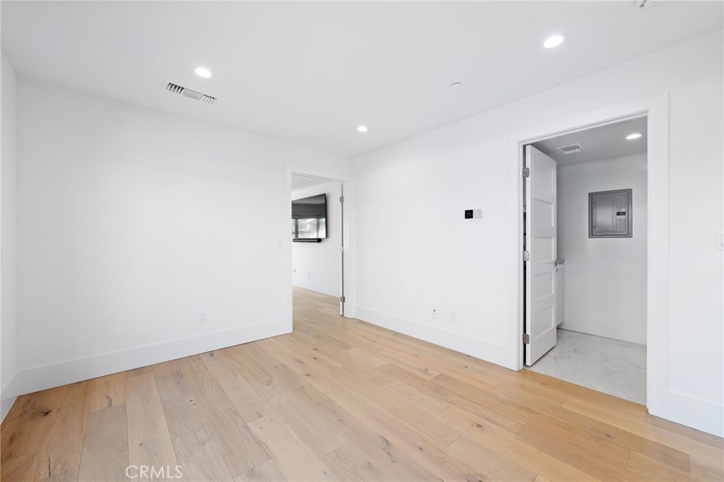 Property photo 50