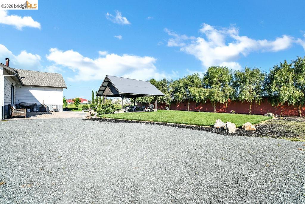 Property photo 28