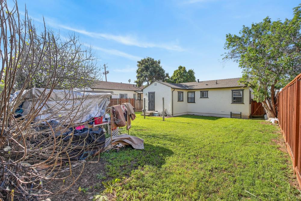 Property photo 35