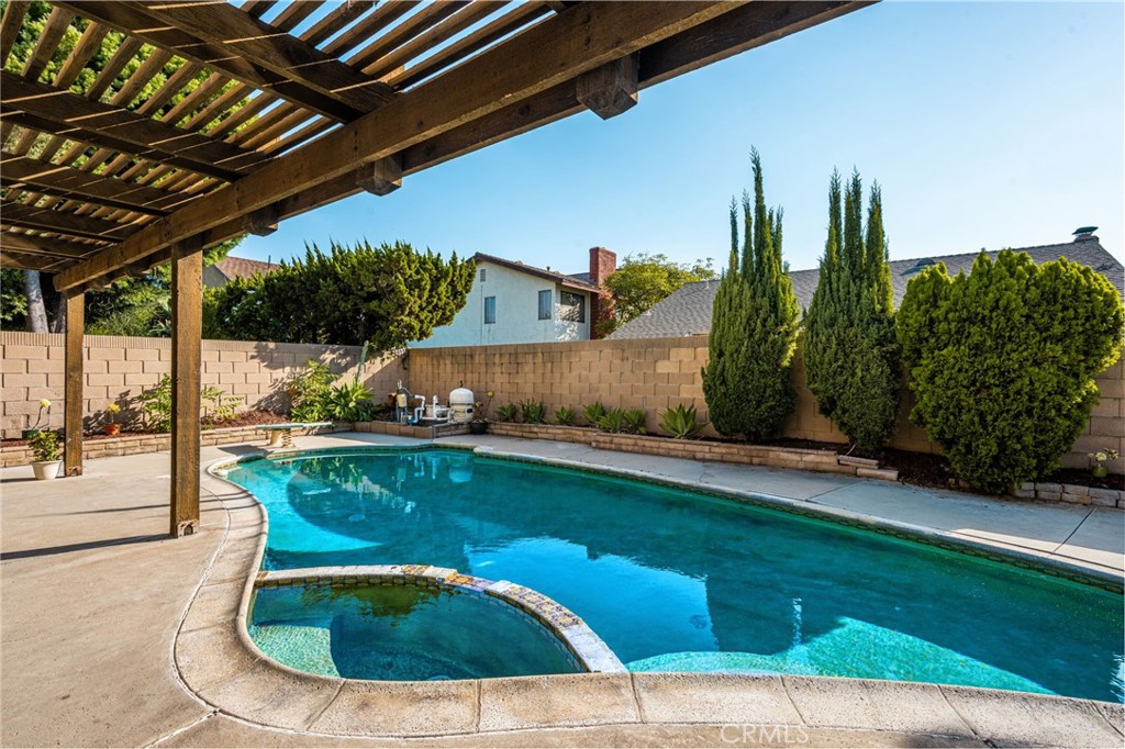 Property photo 33
