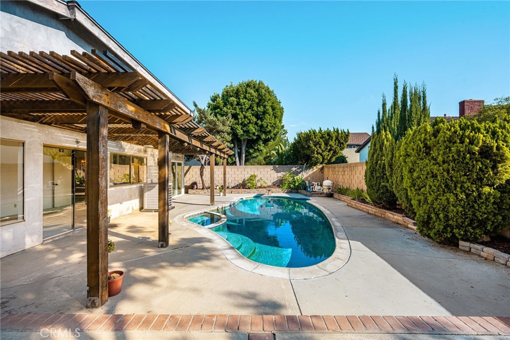 Property photo 35