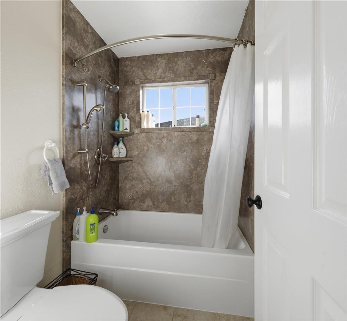 Property photo 38