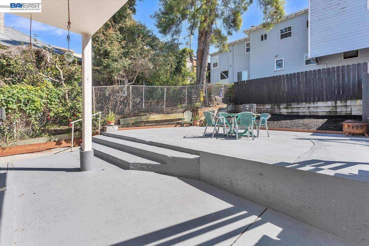 Property photo 32